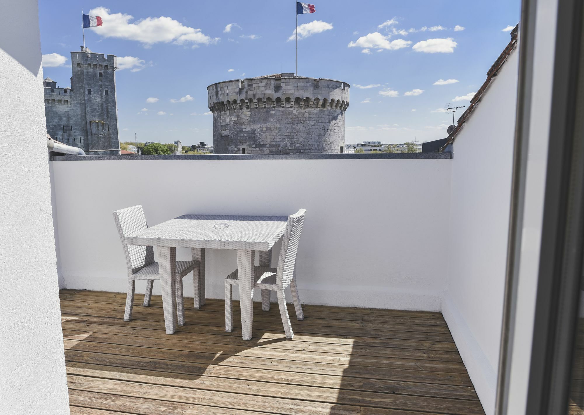 Maisons Du Monde Hotel & Suites - La Rochelle Vieux Port Екстер'єр фото